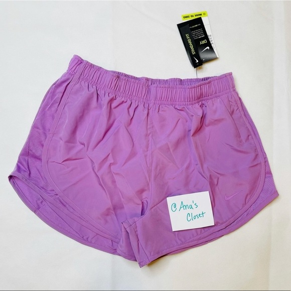 Nike | Women’s Running Shorts - Picture 1 of 4